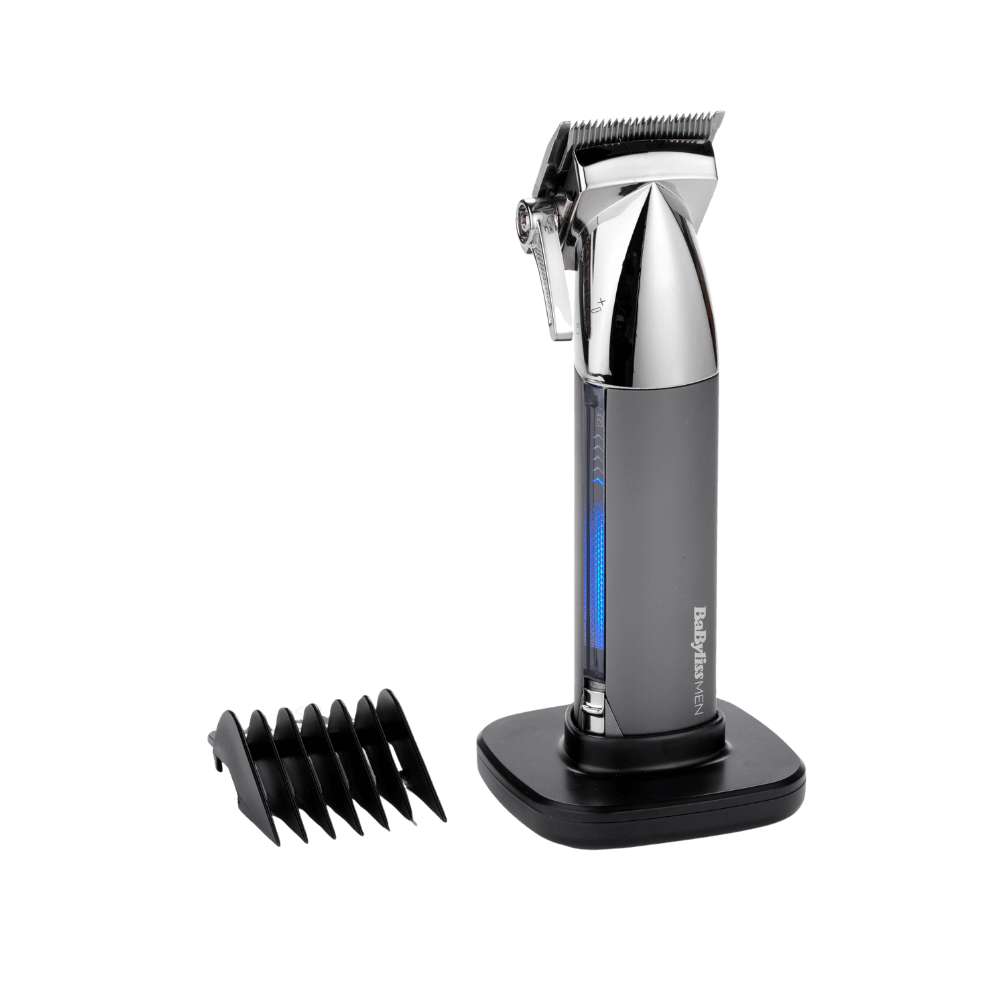 BaByliss Super-X Metal Hair Clipper, en kraftfull hårklipper i metall med en robust design, laddningsstation och tillhörande kam.