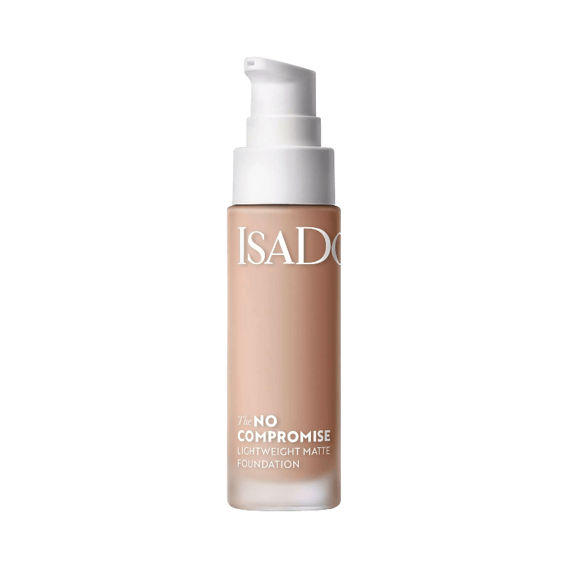 IsaDora No Compromise lättviktsfoundation med matt finish och naturlig täckning.