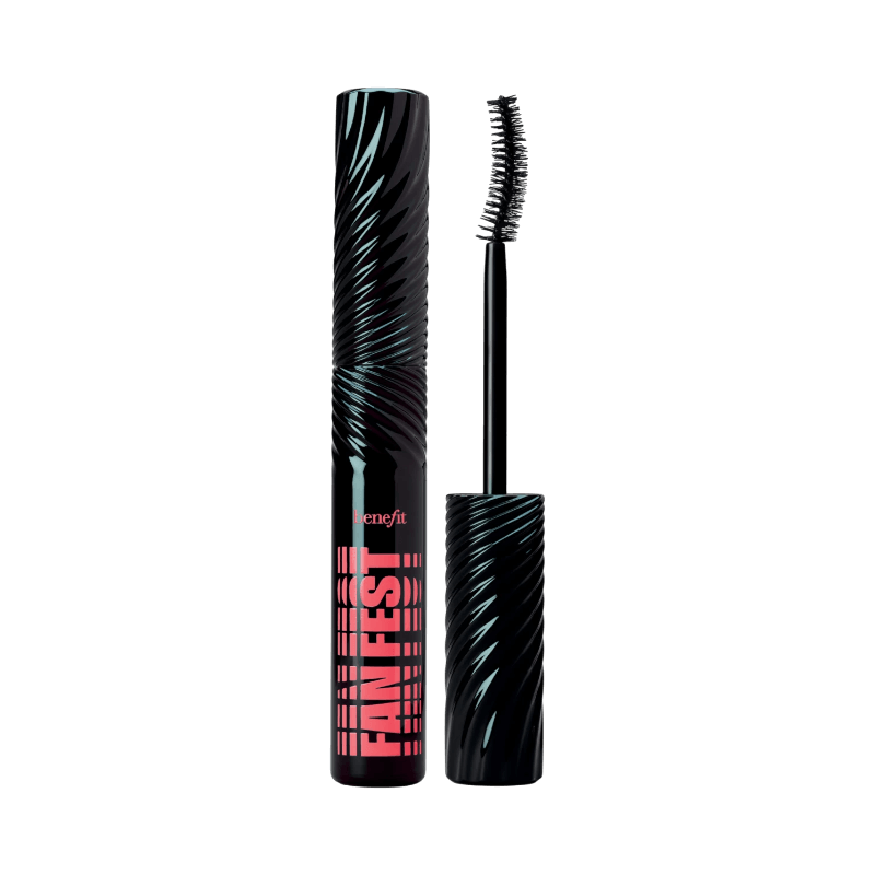 Benefit Fan Fest Mascara med böjd borste för intensiv volym och solfjäderformad franslook.