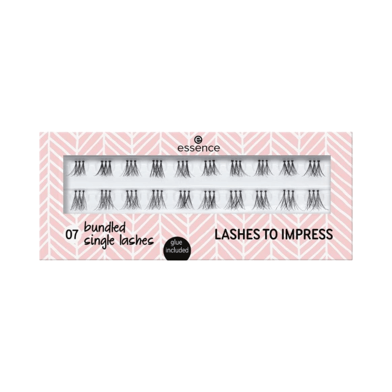 Essence Lashes To Impress med individuella buntfransar och lim, stil 07 för flexibel styling.