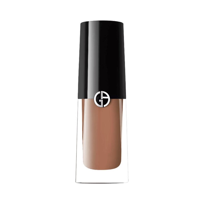 Giorgio Armani Eye Tint i nude-ton med elegant svart lock och flytande formula