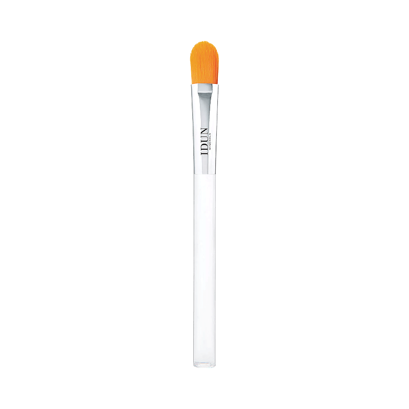 IDUN Minerals concealerborste med orange borst och vit borstkropp