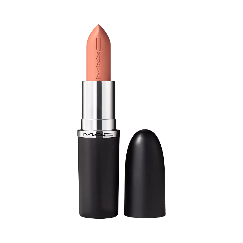 MAC Satin Lipstick i nyansen Myth med elegant svart och silverfärgad förpackning