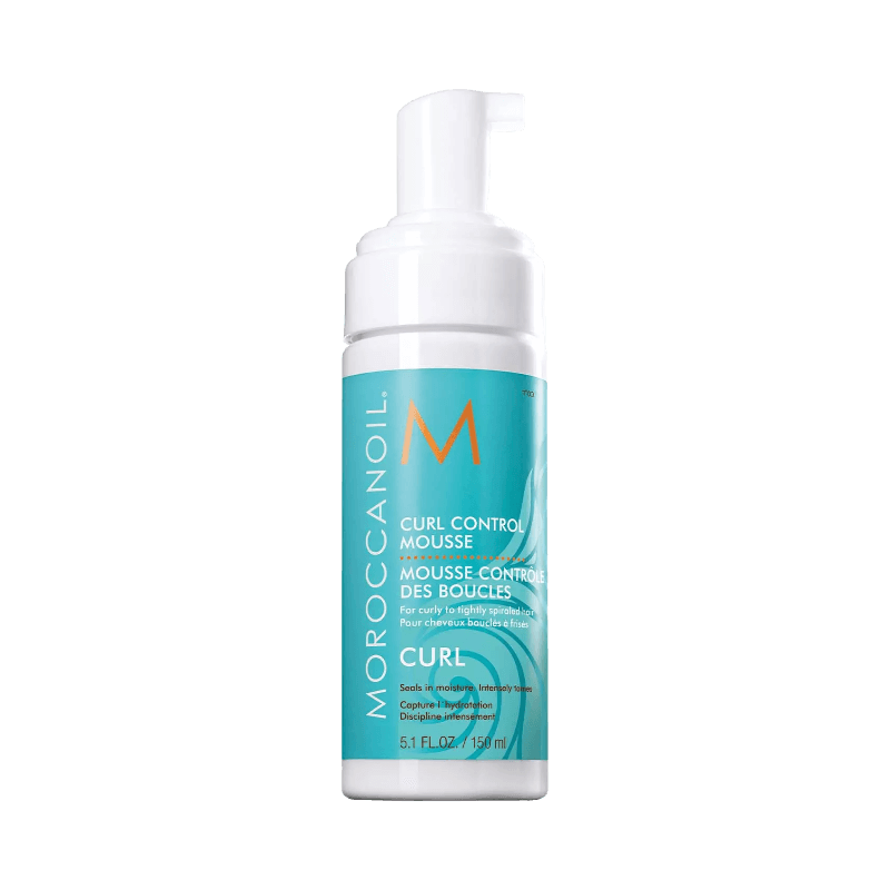 Moroccanoil Curl Control mousse som återfuktar och definierar kraftiga lockar.
