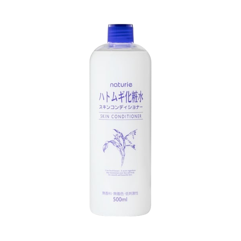 Naturie Hatomugi Skin Conditioner med blått lock och 500 ml innehåll för daglig återfuktning.