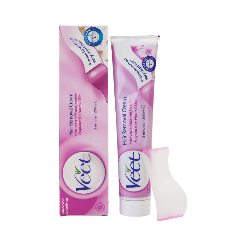 Veet hårborttagningskräm med jasminextrakt för normal hud, inklusive spatel och tub.