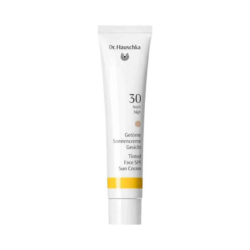 Dr. Hauschka Tinted Face Sun Cream SPF 30 ger skydd och lätt färg i ett