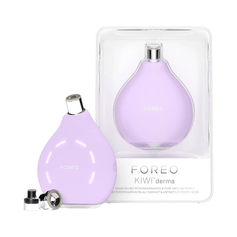 Foreo KIWI Derma, elegant lila microdermabrasion-apparat med vakuumfunktion för porrengöring.