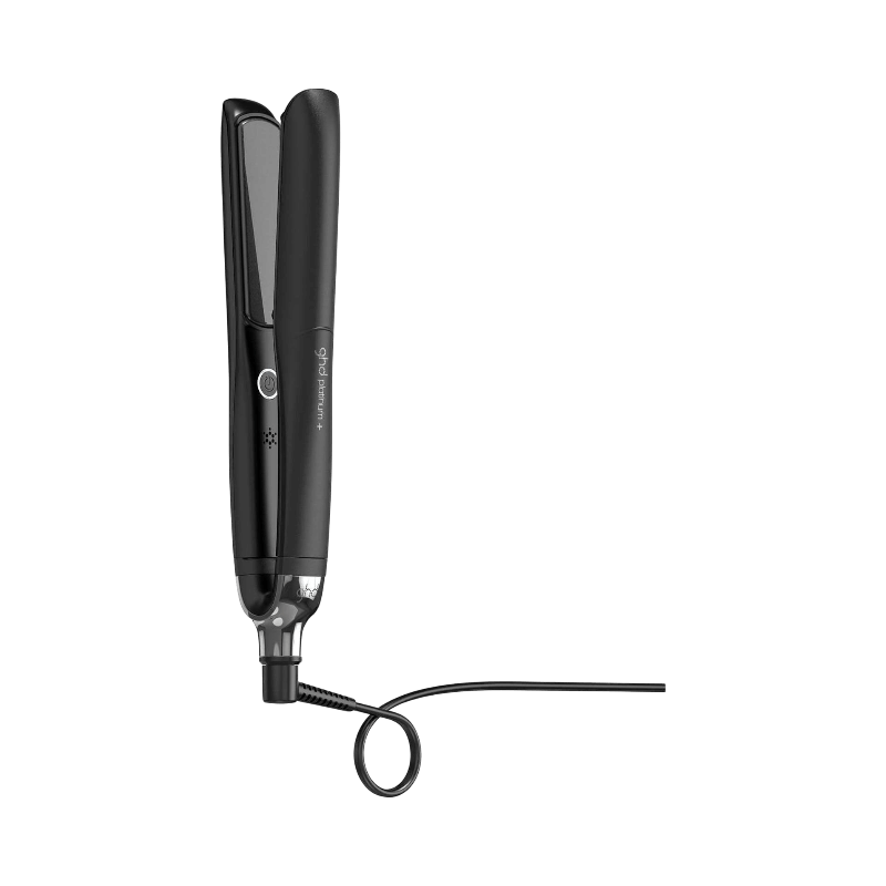 GHD Platinum+ plattång med ultra-zone teknik och ergonomisk form för exakt styling.
