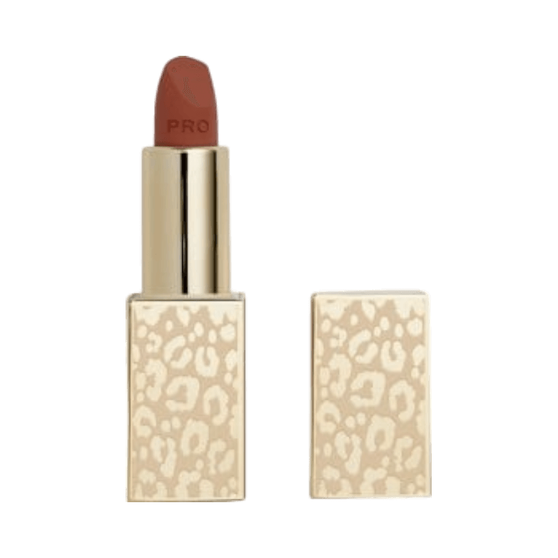 Revolution Pro Satin Matte Lipstick i nyansen Cashmere, lyxigt hölje med leopardmönster.
