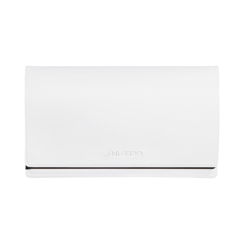 Vit och stilren förpackning med Shiseido oljekontrollerande blotting papers för fräschare hy.