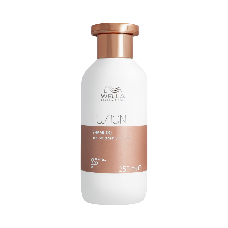 Wella Fusion schampo med Silksteel-teknologi för intensiv reparation av skadat hår.