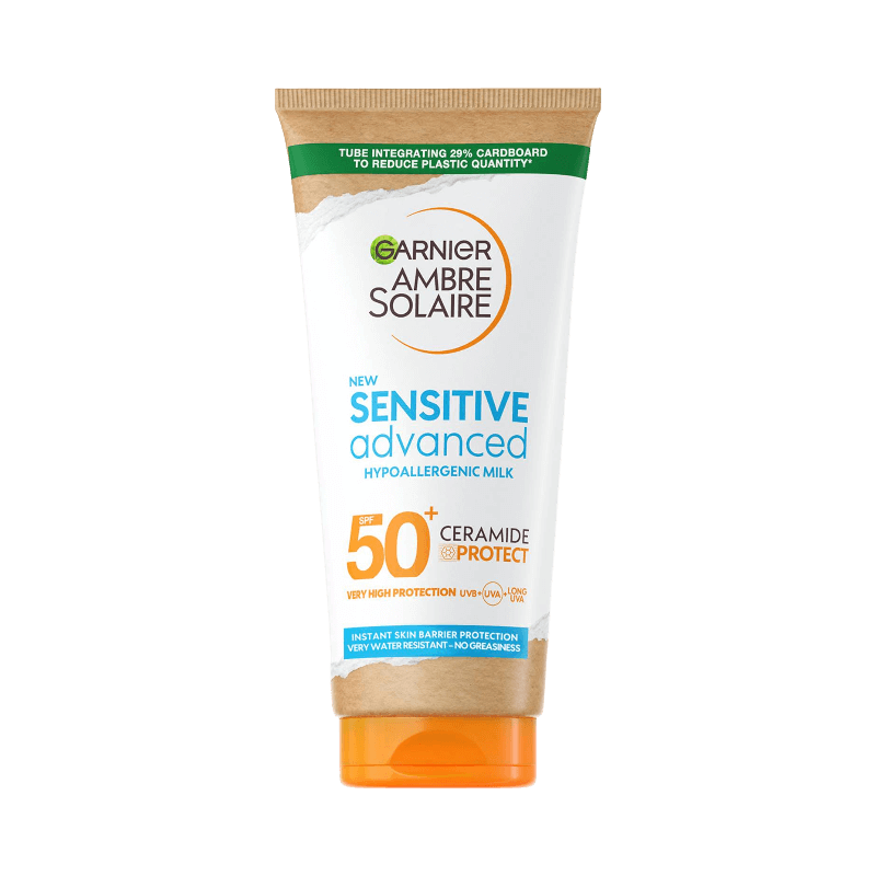 Hypoallergent solskydd SPF 50+ från Garnier för känslig hud, med ceramider och hög vattenresistens.