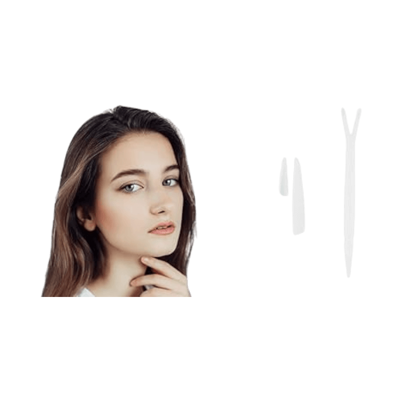 Modell med naturlig look samt verktyg för applicering av ögonlocksremsor med precision.