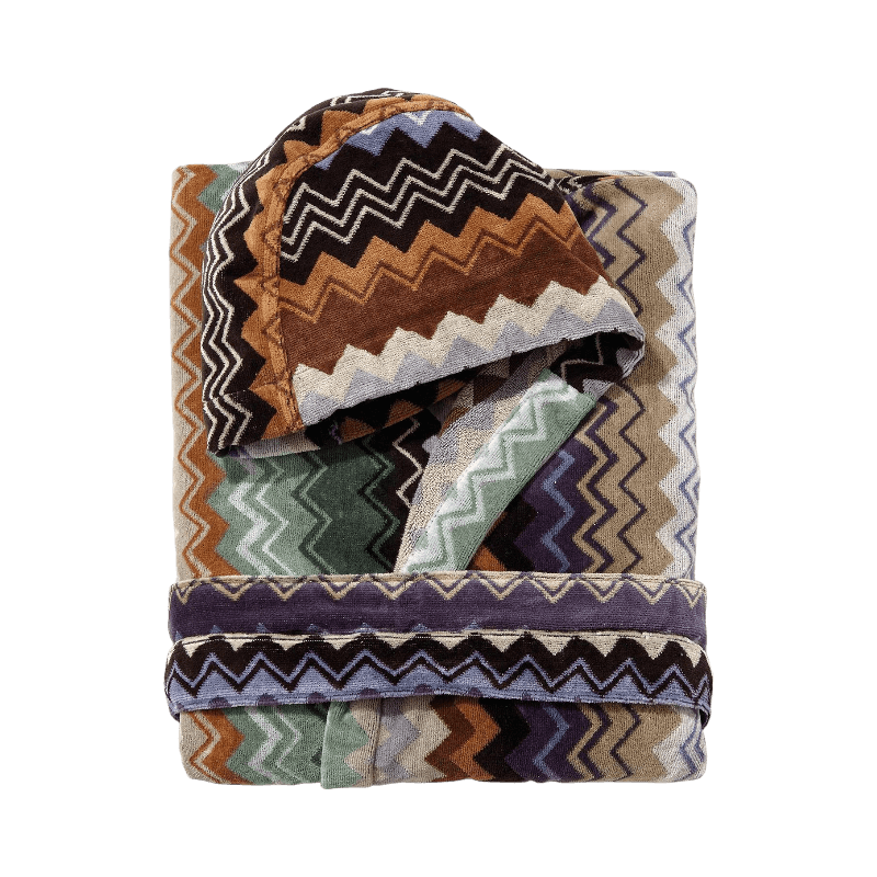 Färgglad badrock med zigzagmönster från Missoni Home, lyxig design i frotté med huva