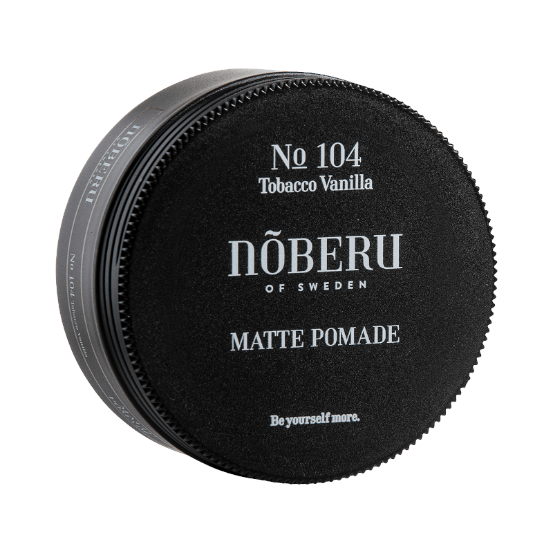 Nõberu Matte Pomade med doft av tobak och vanilj för en naturlig look och matt finish.