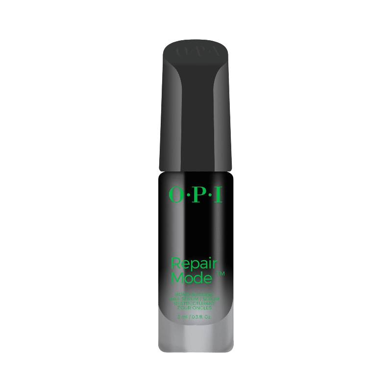 OPI Repair Mode är ett bondbyggande nagelserum som reparerar och återställer skadade naglar.